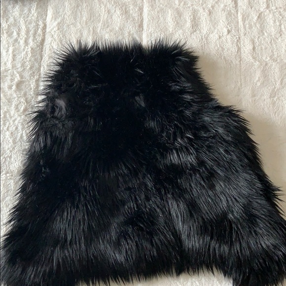 Vest - Picture 2 of 3